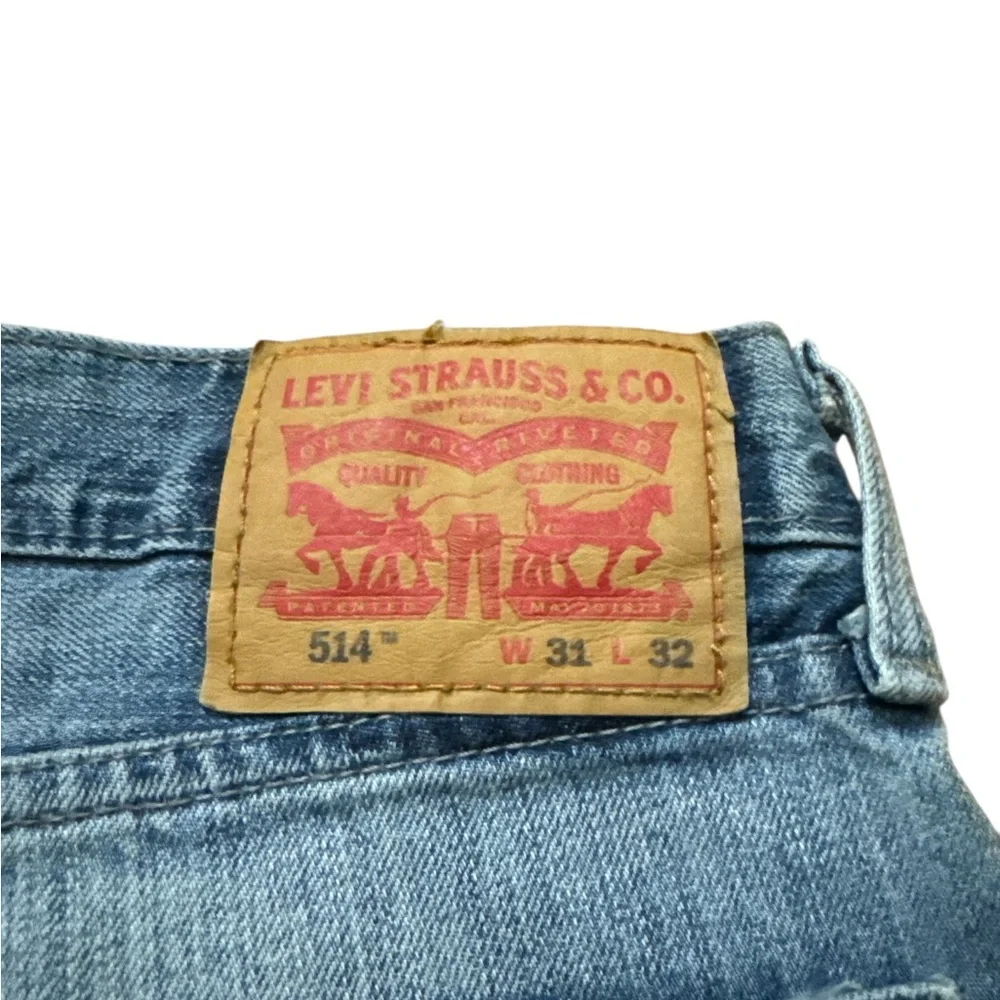 Levi’s Men’s Light Wash‎ Denim Jeans Size 31x32 Levi’s 514 Series Jeans